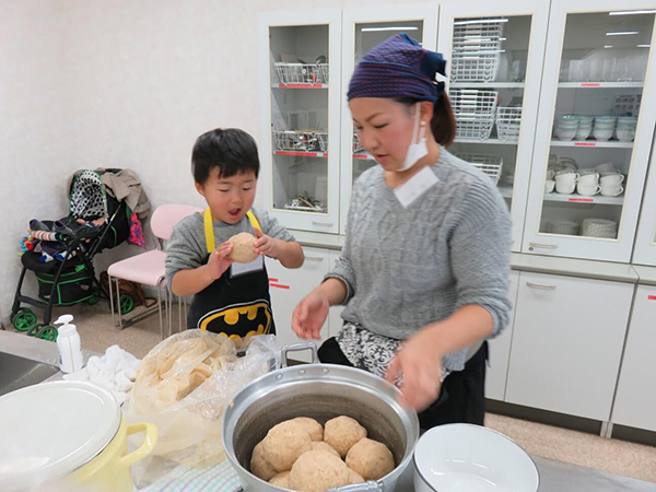 作って楽しい！食べておいしい！手作りみそ～埼玉県産の大豆を使って～