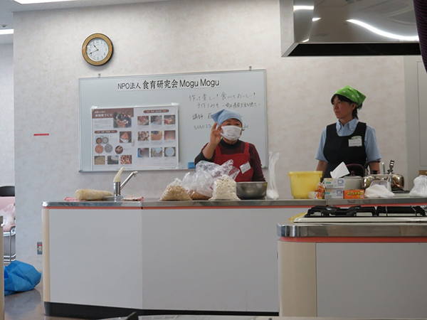 作って楽しい！食べておいしい！手作りみそ～埼玉県産の大豆を使って～